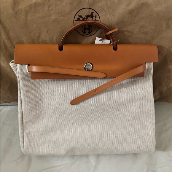 Hermes Herbag 39 Tan and Cream Canvas Bag - Picture 3 of 16
